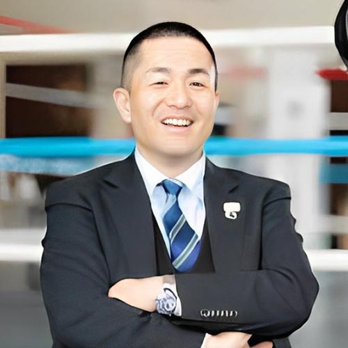 新田渉世